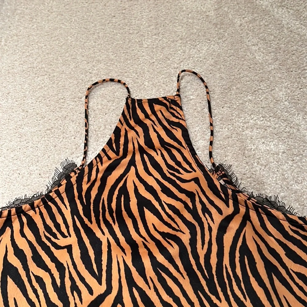 Hem&Thread - Racer Back Tank - Picture 6 of 8